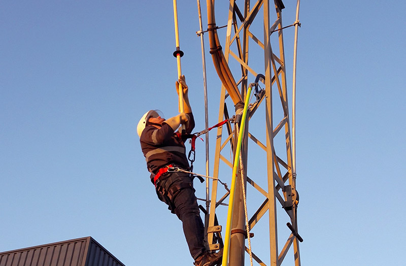 Instalaciones-de-alta-y-baja-tensiom